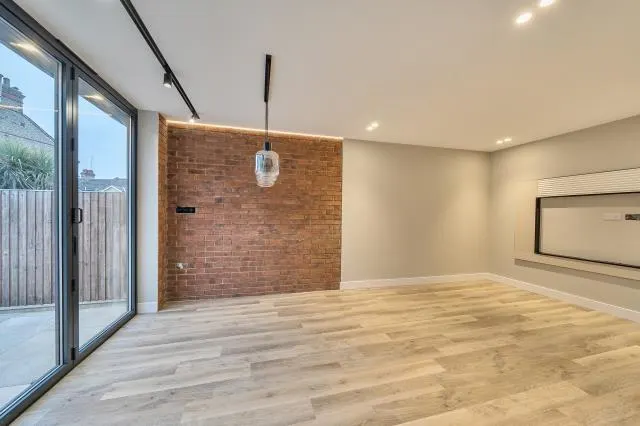 Totteridge Lane, London, N20, photo 3