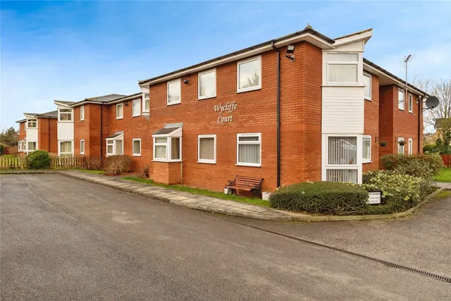Wycliffe Court, Yarm, Durham, TS15, photo 1