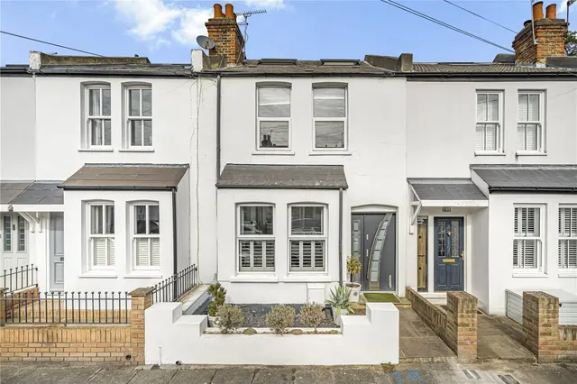 Springfield Road, Teddington, TW11, photo 1