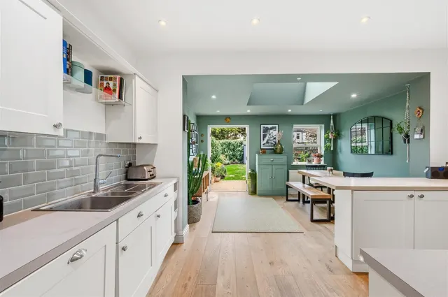 Photo 3 — Dupont Road, London SW20 8EQ