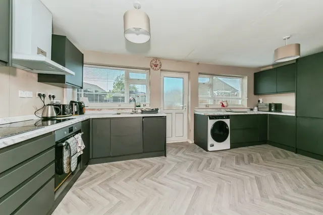 Photo 2 — Bentley Road, Uttoxeter