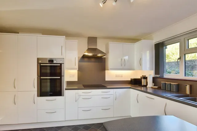 Downs Barn Boulevard, Downs Barn, MK14, photo 3