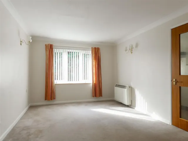 Sea Lane, Rustington, photo 2