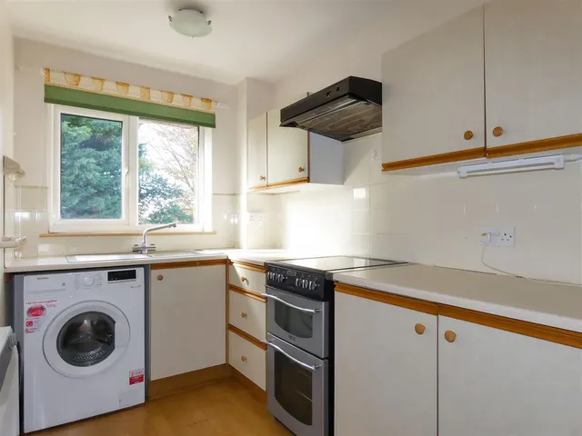 Sea Lane, Rustington, photo 3