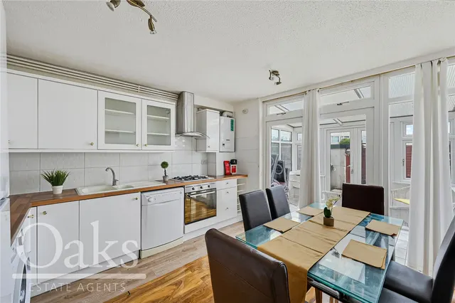 Gale Close, Mitcham, CR4, photo 1