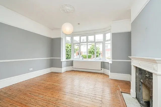 Arran Road, London, SE6, photo 2