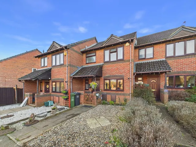 Derrick Close, Calcot, RG31, photo 2