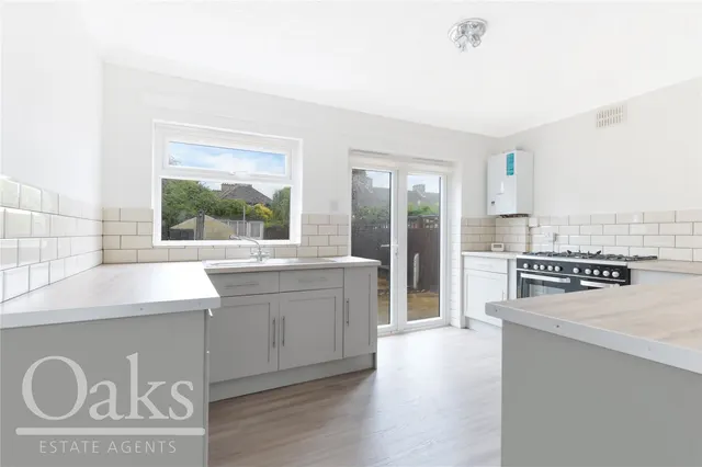 Hawkes Road, Mitcham, CR4, photo 2