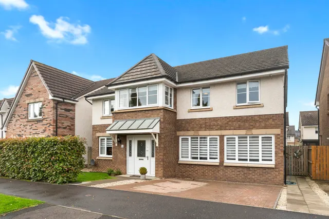 Birchtree Road, Bishopton, photo 1