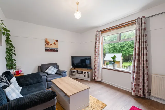 Carrick Knowe Avenue, Carrick Knowe, EH12, photo 2