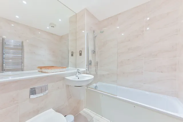 Photo 3 — 21 Coles Green Court, Coles Green Road, London