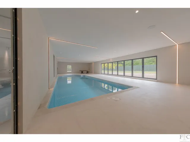 Stoughton Drive South, Leicester, LE2, photo 3