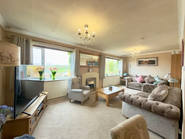 For SaleAlderbank, Horwich, photo 3