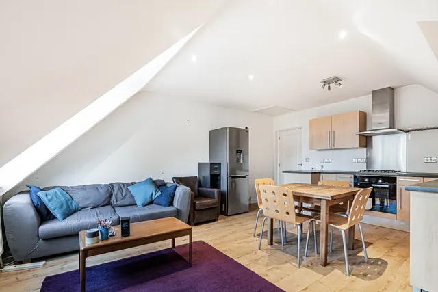 Busbridge Lane, Godalming, GU7, photo 3