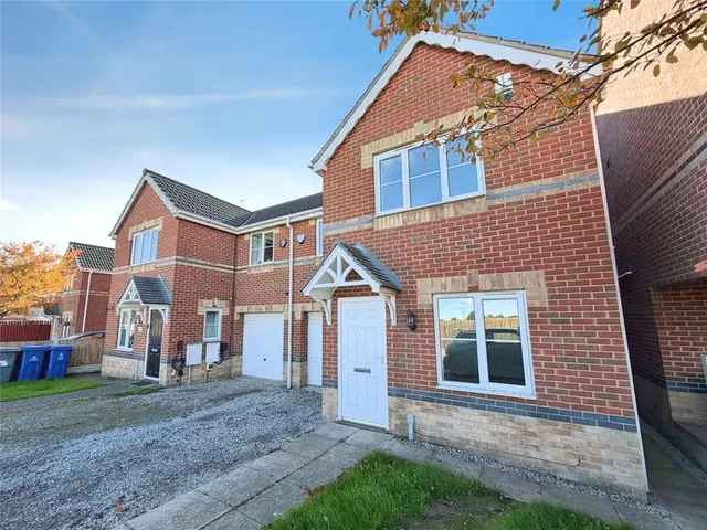 Stony Close, Stainforth, DN7, photo 1