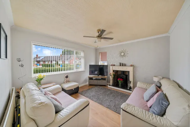 Photo 2 — St. Oswalds Close, Winwick, Warrington, Warrington, WA2 8LW