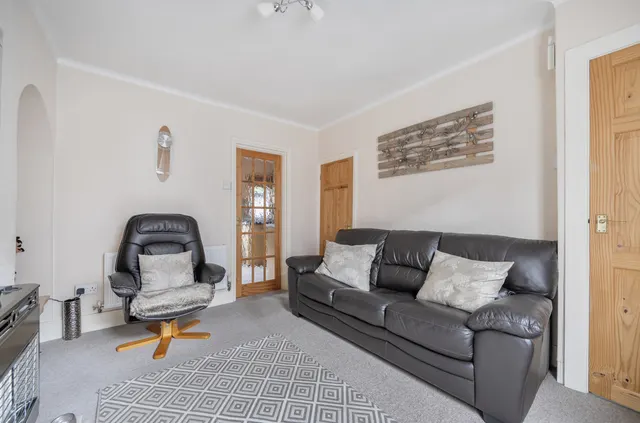 Picton Street, Llanidloes, photo 3