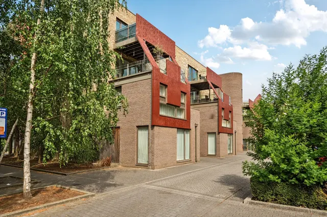Blondin Way, London, SE16, photo 1