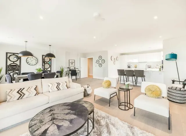 Yelverton Road, Vision Point, SW11, photo 1