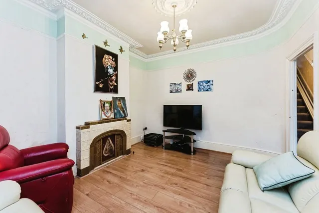 Caledon Road, East Ham, E6, photo 3