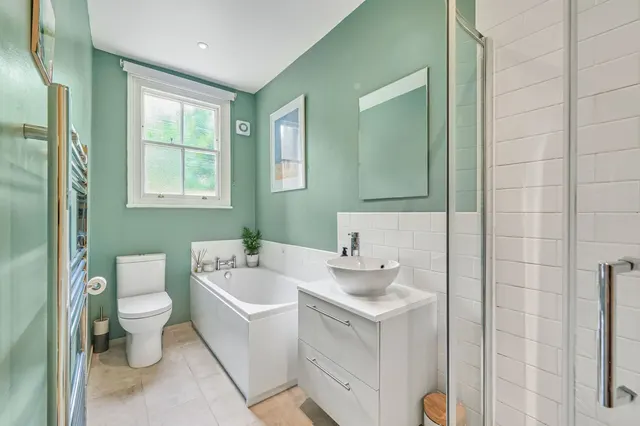 Photo 3 — Swaby Road, Earlsfield, London, SW18