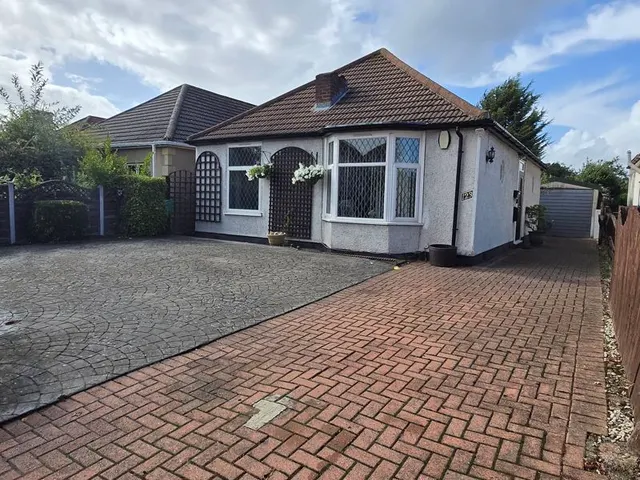 Avery Hill Road, 123 Avery Hill Road New Eltham New Eltham, London, Greater London, SE92HE, photo 1