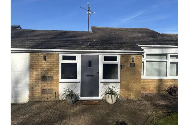 Photo 2 — Gaynesford, Basildon
