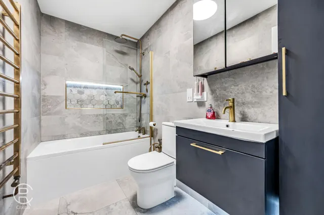 Photo 3 — Shirley Gardens, London, W7 3PT
