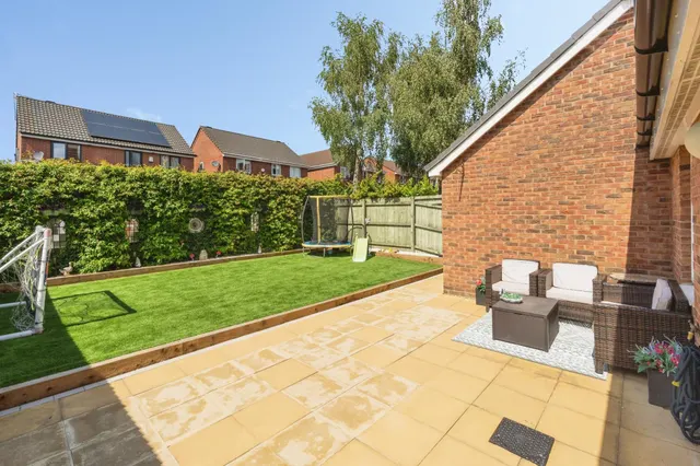 Thorne Crescent, Manchester, M28, photo 2