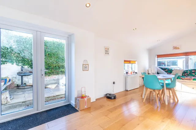 Grange Avenue, Ilkley, LS29, photo 3