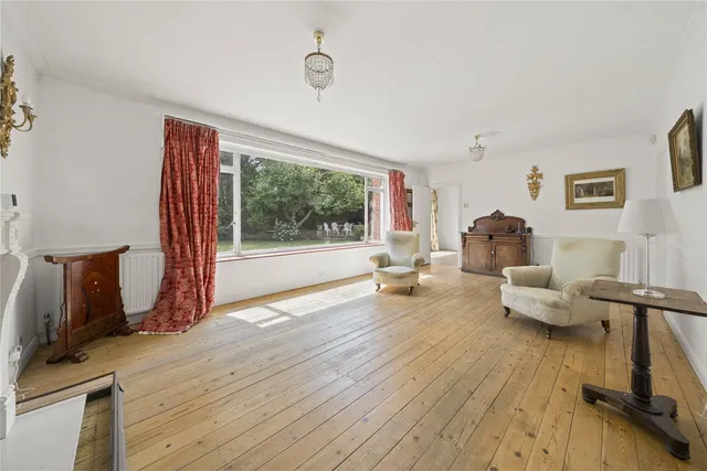 Photo 3 — The Mount, Weybridge, Surrey, KT13