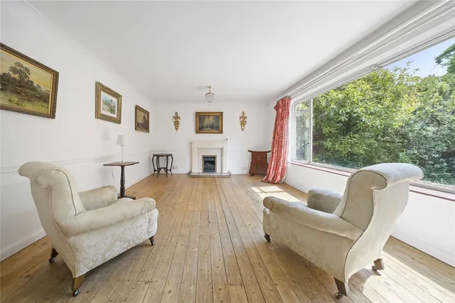 Photo 2 — The Mount, Weybridge, Surrey, KT13