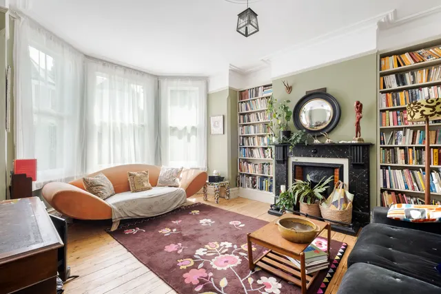Photo 2 — Greenham Road, London, N10