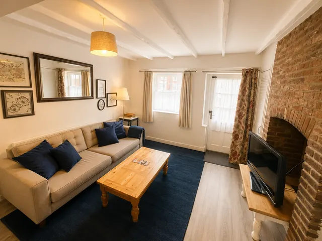 Photo 3 — Long Brackland, Bury St Edmunds