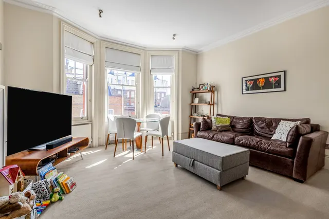 Abingdon Road, Kensington, London, W8, photo 1