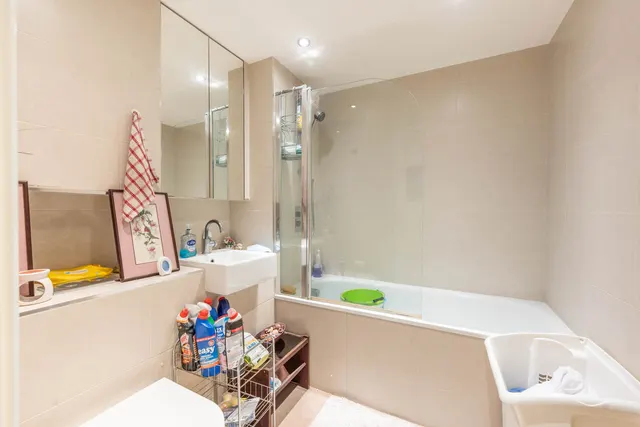 Photo 3 — Flat 54, Attenborough Court, Watford