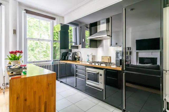 Photo 2 — Cornwall Gardens London SW7