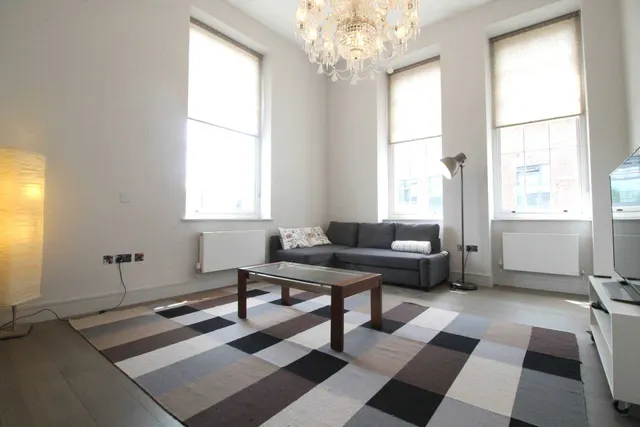 Photo 3 — Magistrates House, Brentford, TW8 8FJ