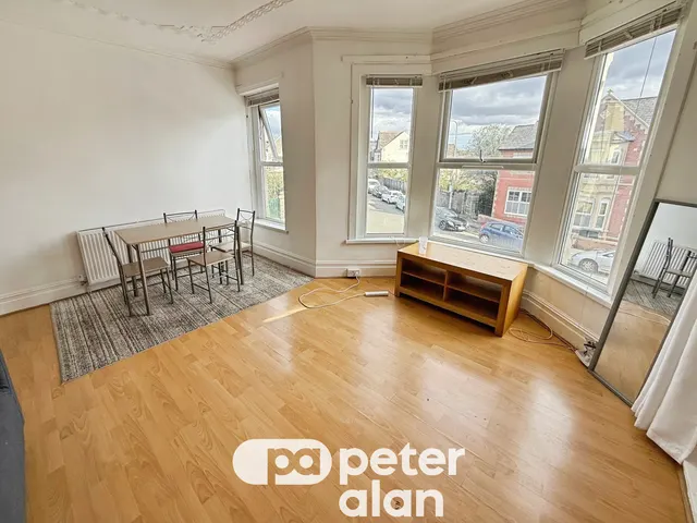 Monthermer Road, Cardiff, CF24, photo 2