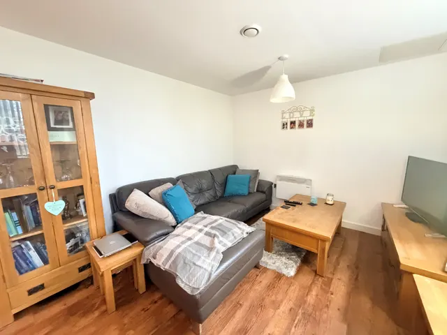 Photo 2 — Ashton Lane, Sale M33 6PS
