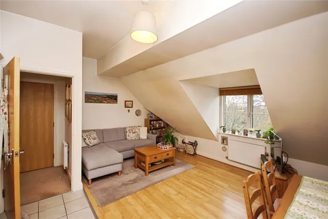 Photo 3 — Summit Close, Kingswood, Bristol, BS15