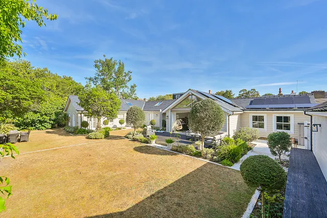 52 Hampton Road, Twickenham, photo 1