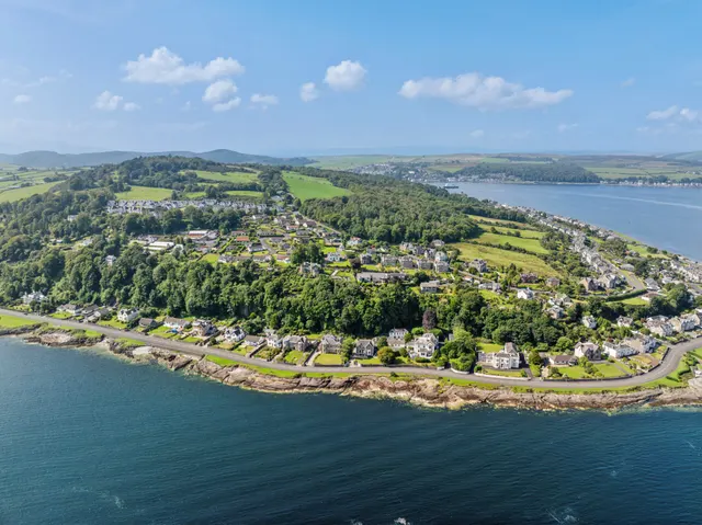 Photo 2 — Cliff Cottage, Ardencraig Road, Rothesay, Isle of Bute, PA20 9LA