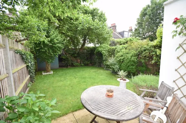 Ennismore Avenue, Chiswick, photo 3