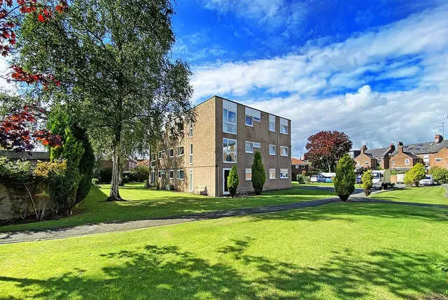Grange Road, Bowdon, Cheshire WA14 3EU, photo 1