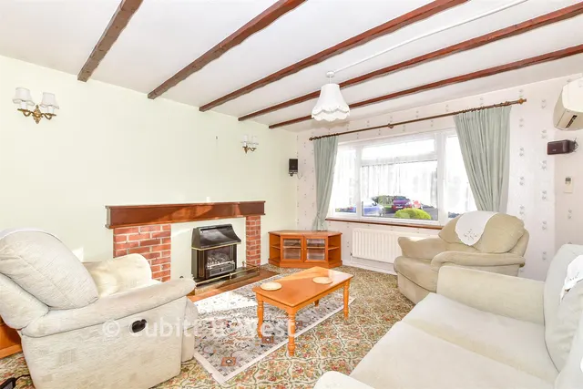 Churcher Road, Westbourne, PO10, photo 3