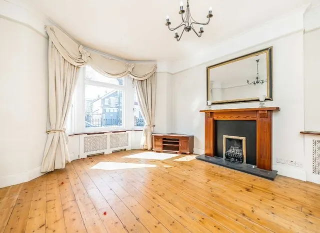 Photo 2 — Springwell Avenue, Harlesden, NW10