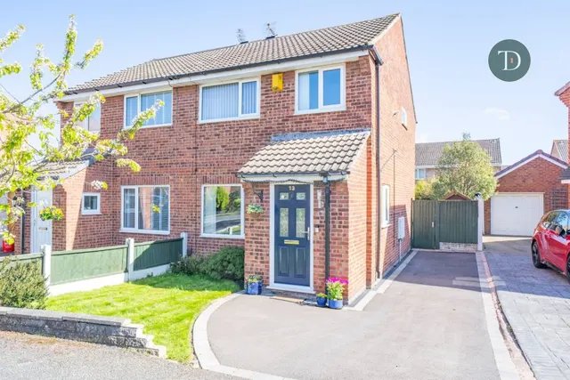 Lancers Croft, Great Sutton, CH66 2TF, photo 1