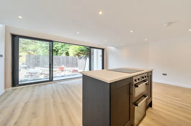 Batchelor Gardens, Harrogate, HG1, photo 3