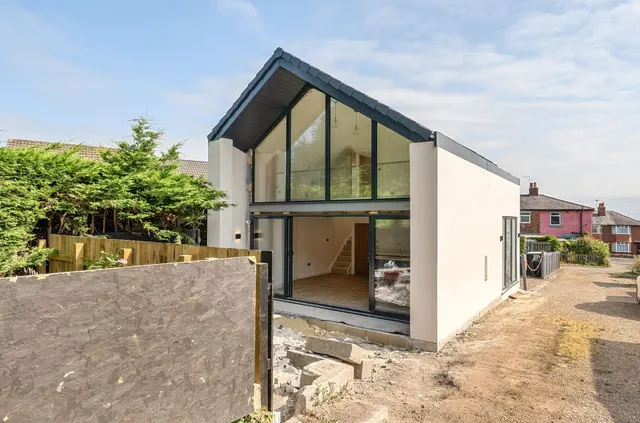 Batchelor Gardens, Harrogate, HG1, photo 1